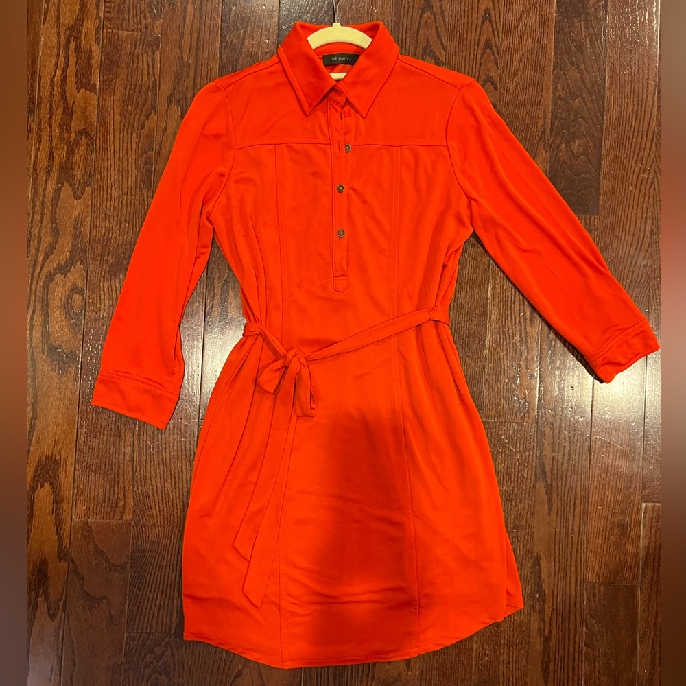 Lady in red! Perfect casual dress. Like new!